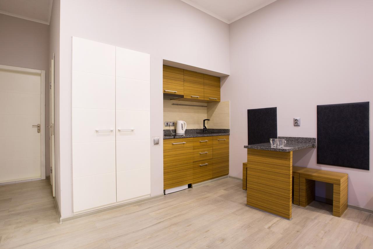 Pushkinskaya Apartments Kharkiv Exterior photo